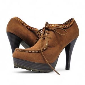 Anne Michelle Revenge Mocassin Lace Up Platform Heels Size 8